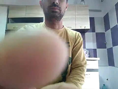 andreiiiii2025 online show from February 26, 2025, 7:12 am