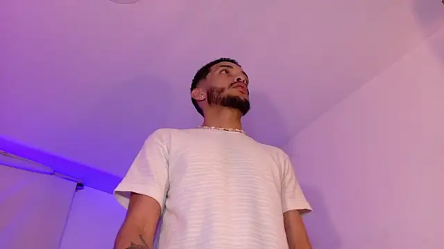 eross chipre  online show from March 4, 2026, 2:41 am