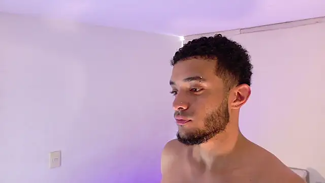 eross chipre  online show from April 23, 2026, 3:13 pm