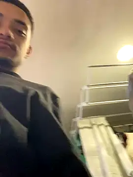 Snapshot of eross_chipre_ chatting on October 12, 2025, 3:30 am eross chipre online show from October 12, 2025, 3:30 am