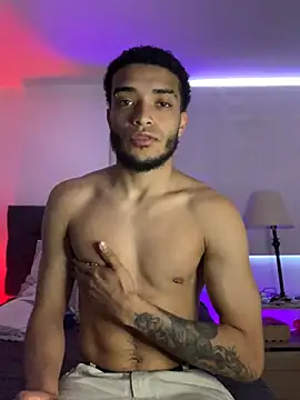 Snapshot of eross_chipre_ chatting on May 13, 2026, 7:21 pm eross chipre online show from May 13, 2026, 7:21 pm