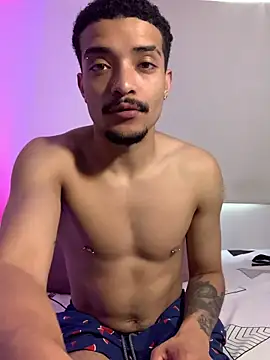 Snapshot of eross_chipre_ chatting on December 1, 2025, 8:10 pm eross chipre online show from December 1, 2025, 8:10 pm