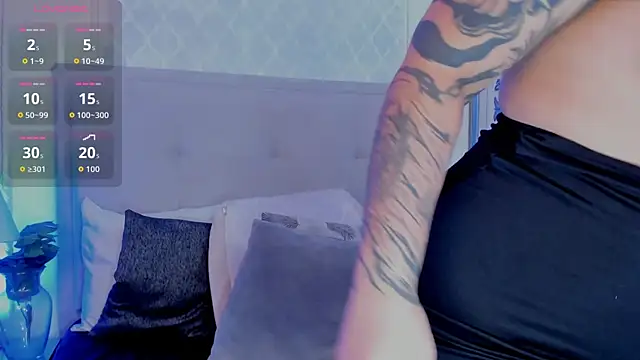 Snapshot of Carlaguzman_ chatting on October 11, 2025, 3:35 pm Carlaguzman online show from October 11, 2025, 3:35 pm