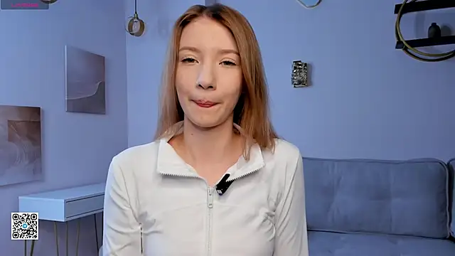 SunnivaCovil online show from March 17, 2025, 12:35 pm