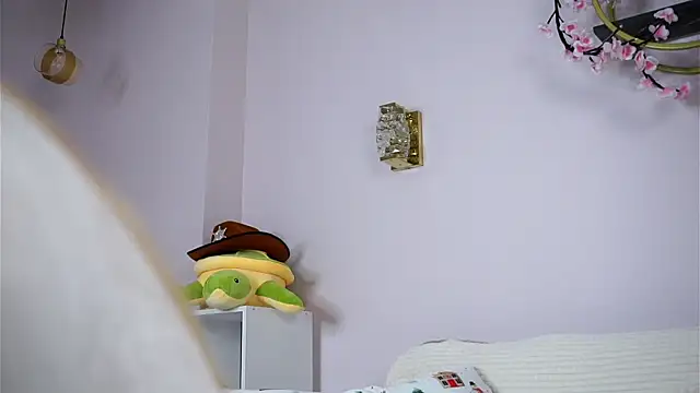 SunnivaCovil online show from February 22, 2026, 2:41 pm