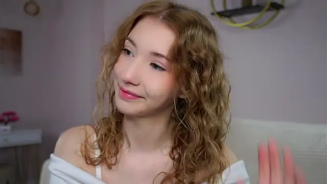 SunnivaCovil online show from September 21, 2025, 2:00 pm