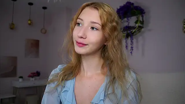 SunnivaCovil online show from October 26, 2025, 2:39 pm