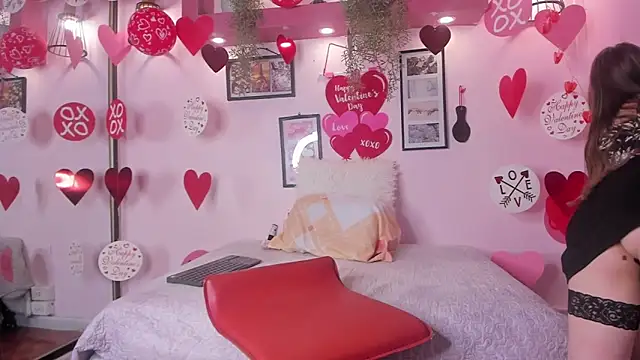 MeliissaAdams online show from February 11, 2026, 1:22 pm