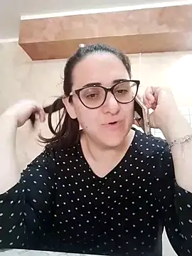 Snapshot of Dolcecurvy chatting on November 21, 2025, 9:30 am Dolcecurvy online show from November 21, 2025, 9:30 am