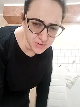 Snapshot of Dolcecurvy chatting on November 20, 2025, 9:10 am Dolcecurvy online show from November 20, 2025, 9:10 am