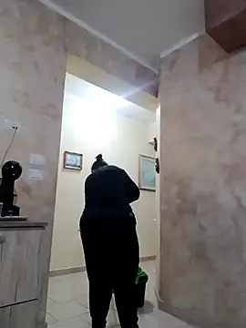 Snapshot of Dolcecurvy chatting on November 14, 2025, 3:48 pm Dolcecurvy online show from November 14, 2025, 3:48 pm