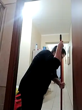 Snapshot of Dolcecurvy chatting on December 16, 2025, 3:27 pm Dolcecurvy online show from December 16, 2025, 3:27 pm