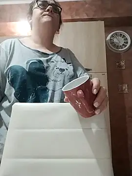 Snapshot of Dolcecurvy chatting on March 29, 2026, 10:00 pm Dolcecurvy online show from March 29, 2026, 10:00 pm