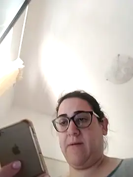 Snapshot of Dolcecurvy chatting on November 16, 2025, 11:26 am Dolcecurvy online show from November 16, 2025, 11:26 am