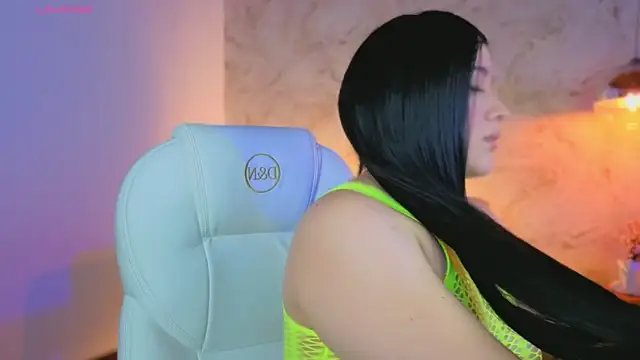 Snapshot of Leaa_Cox chatting on May 13, 2026, 8:49 pm Leaa Cox online show from May 13, 2026, 8:49 pm