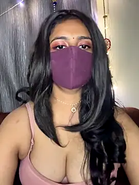 Dishasarmaa05 online show from October 24, 2025, 1:43 pm