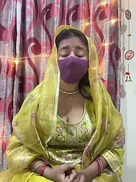 Dishasarmaa05 online show from February 20, 2025, 2:24 pm