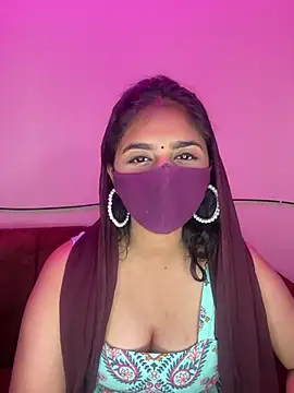 Dishasarmaa05 online show from March 15, 2025, 11:40 am