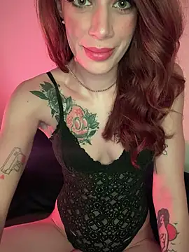 Snapshot of FrancescaFerra chatting on March 19, 2025, 12:26 am FrancescaFerra online show from March 19, 2025, 12:26 am