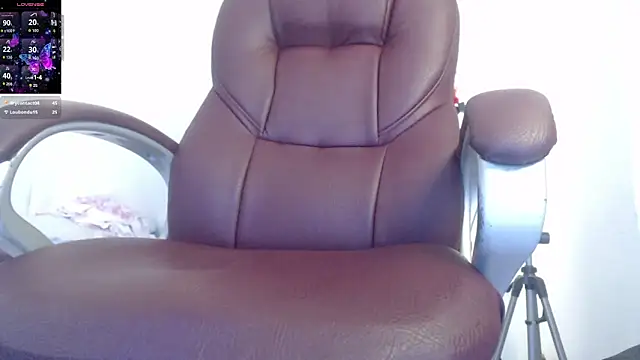 Mature 2025 online show from February 26, 2026, 6:41 pm