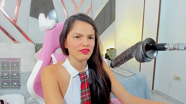 cutie sarax1 online show from October 11, 2025, 12:17 pm