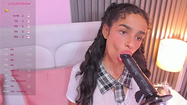 Snapshot of honey_sofii_ chatting on March 15, 2025, 3:27 pm honey sofii online show from March 15, 2025, 3:27 pm