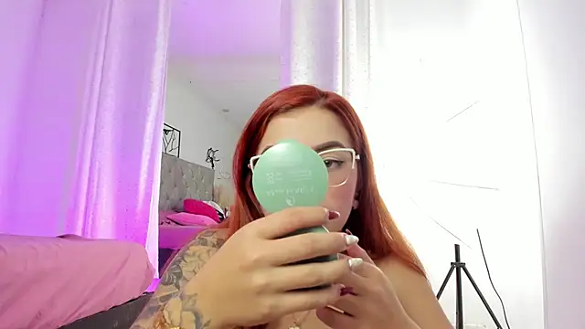 MelaniJhonson online show from November 8, 2025, 6:28 am