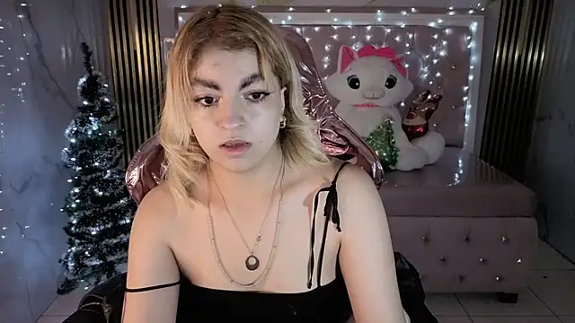 lili conor s online show from November 28, 2025, 3:28 am