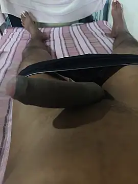 Snapshot of hugedick12 chatting on November 26, 2025, 7:30 am hugedick12 online show from November 26, 2025, 7:30 am