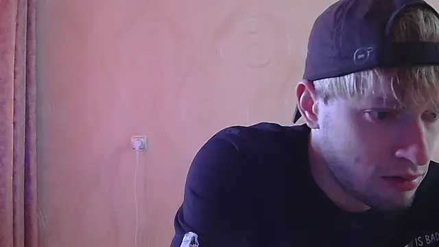 frama666 online show from April 24, 2026, 2:52 pm