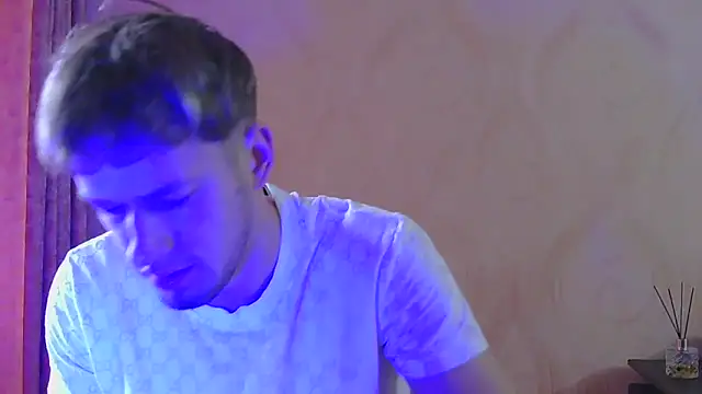 frama666 online show from November 6, 2025, 8:40 am