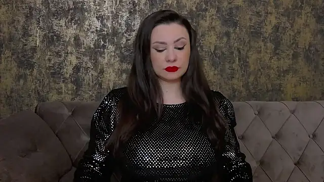 Snapshot of MistressAmberCrost chatting on April 15, 2026, 5:13 am MistressAmberCrost online show from April 15, 2026, 5:13 am