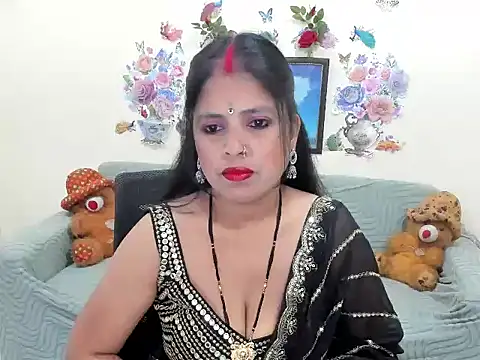leahgotiii online show from May 8, 2026, 3:54 am