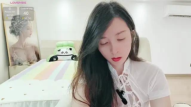 Dazzlebean online show from September 13, 2025, 2:39 pm