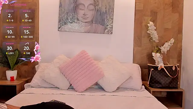 Snapshot of Lucia_Brown_ chatting on May 31, 2026, 8:53 pm Lucia Brown online show from May 31, 2026, 8:53 pm