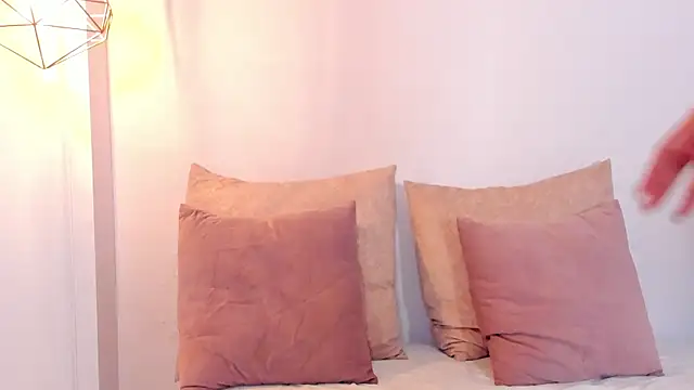 Snapshot of regina_noctixx chatting on October 24, 2025, 11:04 pm regina noctixx online show from October 24, 2025, 11:04 pm