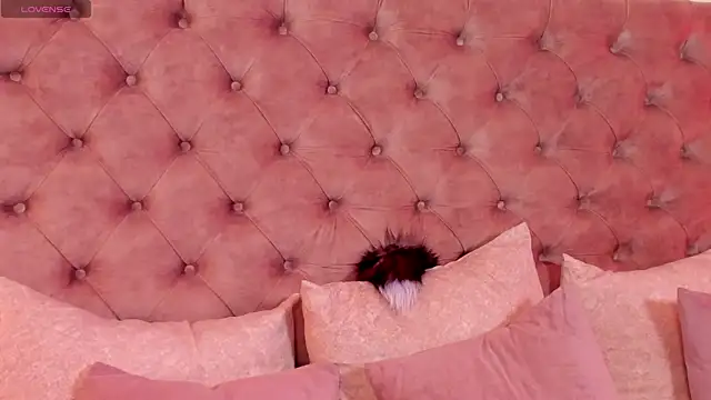 Snapshot of regina_noctixx chatting on November 27, 2025, 11:27 pm regina noctixx online show from November 27, 2025, 11:27 pm