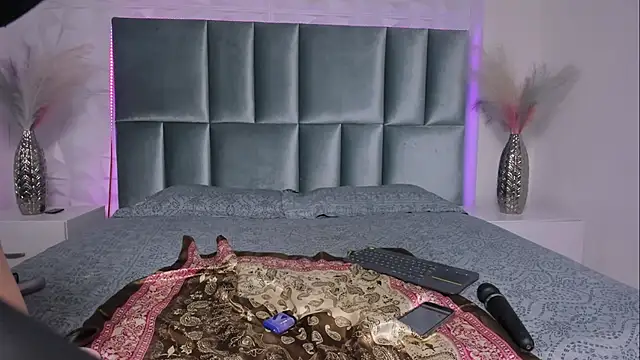 Snapshot of Selene_bennet chatting on November 12, 2025, 4:05 am Selene bennet online show from November 12, 2025, 4:05 am