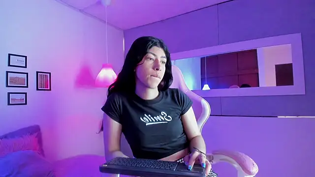 Cassie bloom online show from November 5, 2025, 8:34 pm