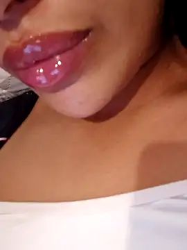 Snapshot of Sexlove1xo chatting on October 13, 2025, 3:02 pm Sexlove1xo online show from October 13, 2025, 3:02 pm