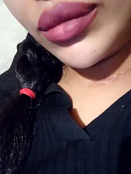 Snapshot of Sexlove1xo chatting on November 24, 2025, 5:51 am Sexlove1xo online show from November 24, 2025, 5:51 am