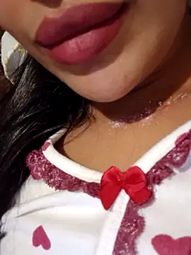 Snapshot of Sexlove1xo chatting on November 9, 2025, 7:18 pm Sexlove1xo online show from November 9, 2025, 7:18 pm