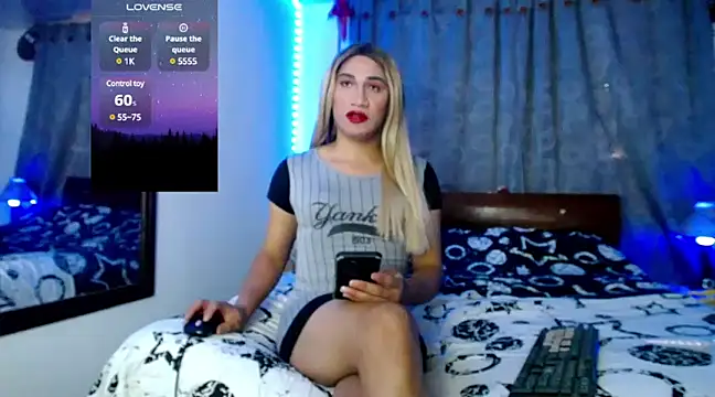 Sharon Emperatriz online show from March 1, 2025, 7:37 pm