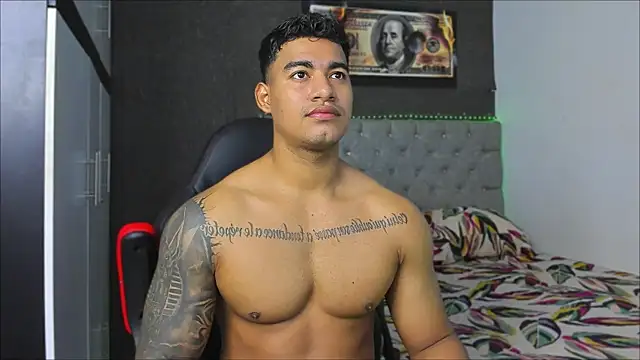 Snapshot of luigi_hot_ chatting on December 5, 2025, 12:48 pm luigi hot online show from December 5, 2025, 12:48 pm