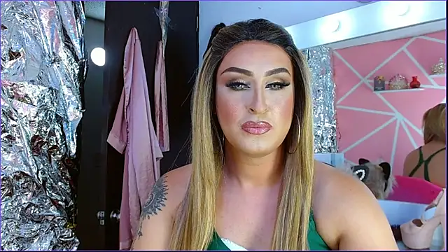 Snapshot of crsthinasweet chatting on April 10, 2026, 9:55 pm crsthinasweet online show from April 10, 2026, 9:55 pm