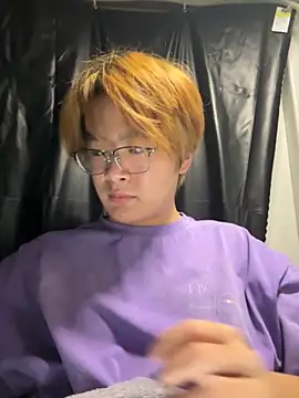 Snapshot of Anson0722 chatting on October 28, 2025, 3:11 pm Anson0722 online show from October 28, 2025, 3:11 pm