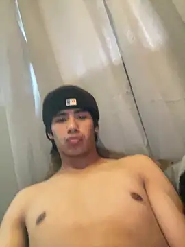 Erickhotddjots online show from June 11, 2026, 12:32 am