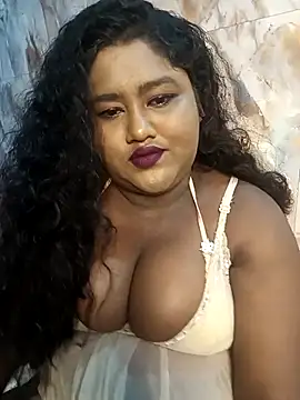 Snapshot of horny_diana chatting on November 10, 2025, 4:34 pm horny diana online show from November 10, 2025, 4:34 pm