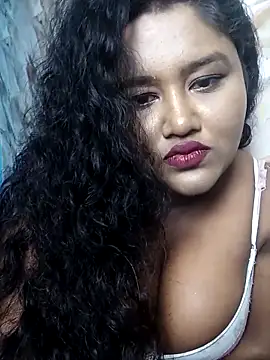 Snapshot of horny_diana chatting on October 24, 2025, 5:56 pm horny diana online show from October 24, 2025, 5:56 pm