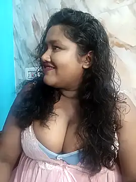 Snapshot of horny_diana chatting on December 14, 2025, 5:18 pm horny diana online show from December 14, 2025, 5:18 pm